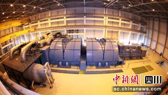 “华龙一号”全球首堆示范工程福清核电汽轮发电机组。尊龙凯时电气 供图